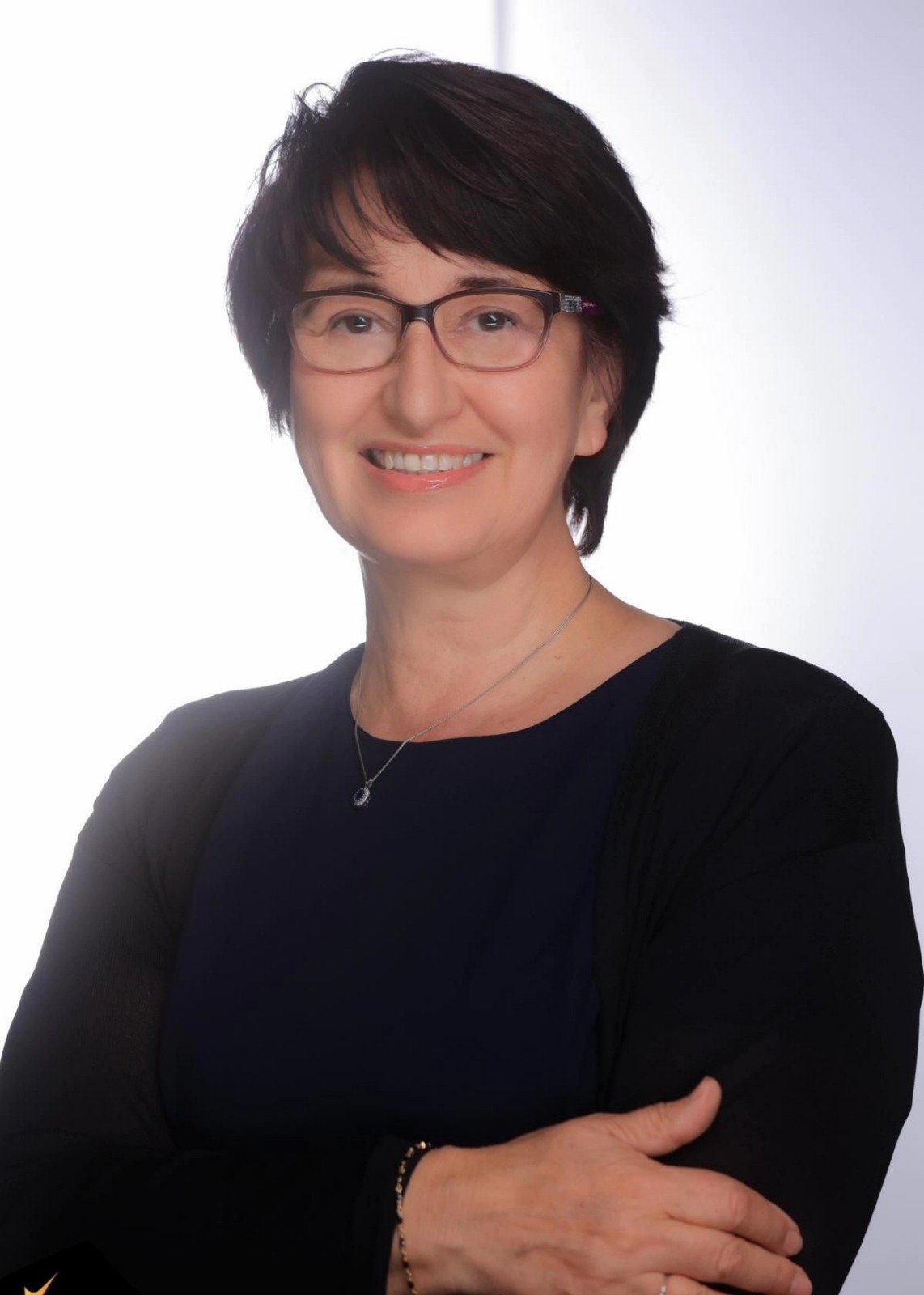 Rooshana Purnyn — Founder & CEO, ElevAI